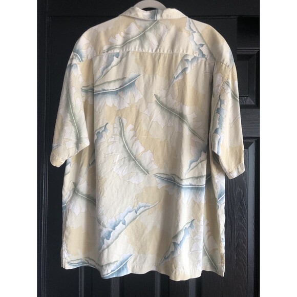 Tommy Bahama 100% Silk Hawaiian Beige Classic Floral Button Front Shirt  XL - Picture 3 of 6